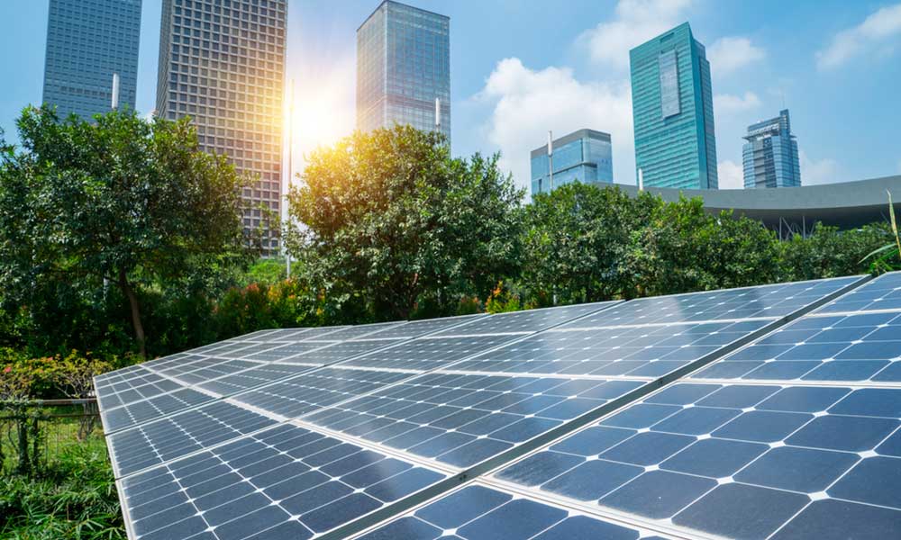 Energia Solar Termica paneles-ciudad.jpg